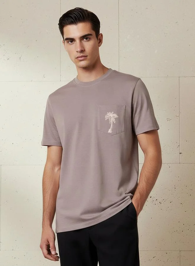 سبلاش فيڤ Men Regular Fit Crew Neck Short Sleeve Printed T-shirt